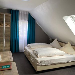 Dreibettzimmer